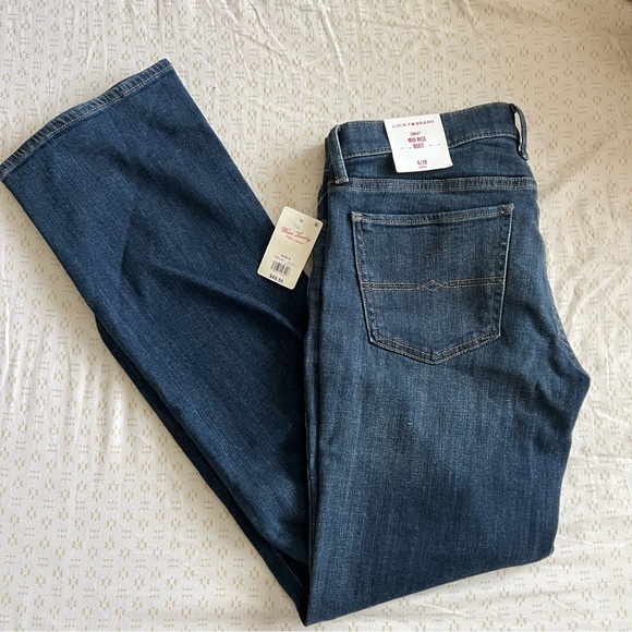 NWT • LUCKY BRAND • Mid-Rise Bootcut - Picture 3 of 4